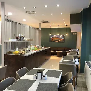 Oasi Village 3*, Milano Italien